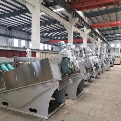Low Speed Automatic Multi Disc Screw Press Sludge Dewatering Screw Press Dehydrator For Wastewater Treatment