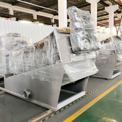 Low Speed Automatic Multi Disc Screw Press Sludge Dewatering Screw Press Dehydrator For Wastewater Treatment